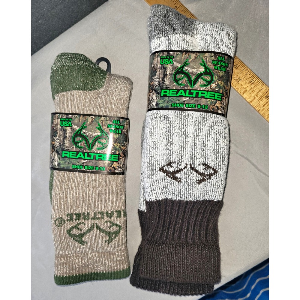 2 Realtree Unisex Hunting Socks Wool Blend Size 9-13 Gray Brown